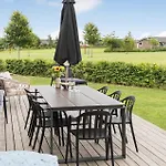 3 Bedroom Beautiful In Casa vacanze *