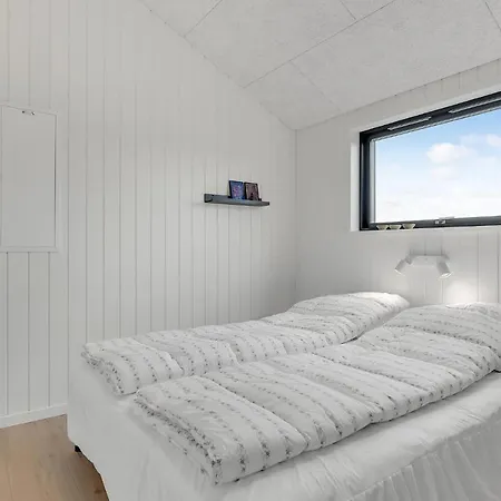 Holiday home 3 Bedroom Beautiful In Haderslev
