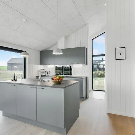 3 Bedroom Beautiful In Haderslev