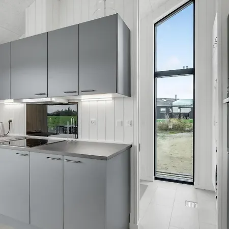 Дом отдыха 3 Bedroom Beautiful In *