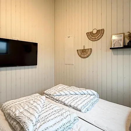 3 Bedroom Beautiful In Casa vacanze