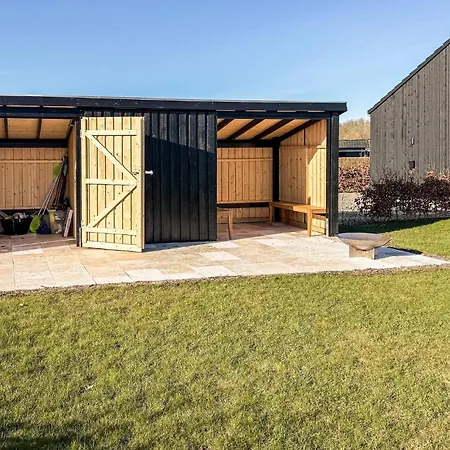 Casa vacanze 3 Bedroom Beautiful In Haderslev
